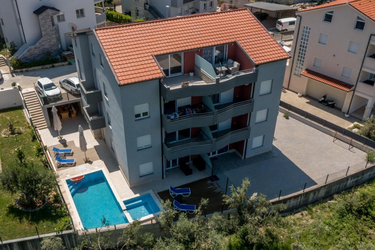 Apartments Karlo Podstrana Esterno foto